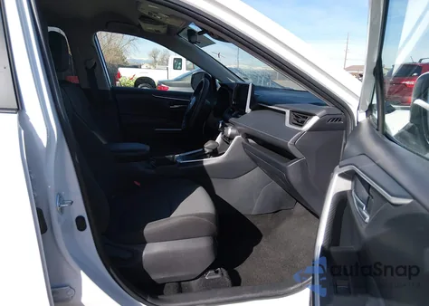 2025 Toyota Rav4 Xle z USA, uszkodzony, nr VIN 2T3W1RFV1SW377384